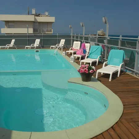 Appart hôtel Club House 4*